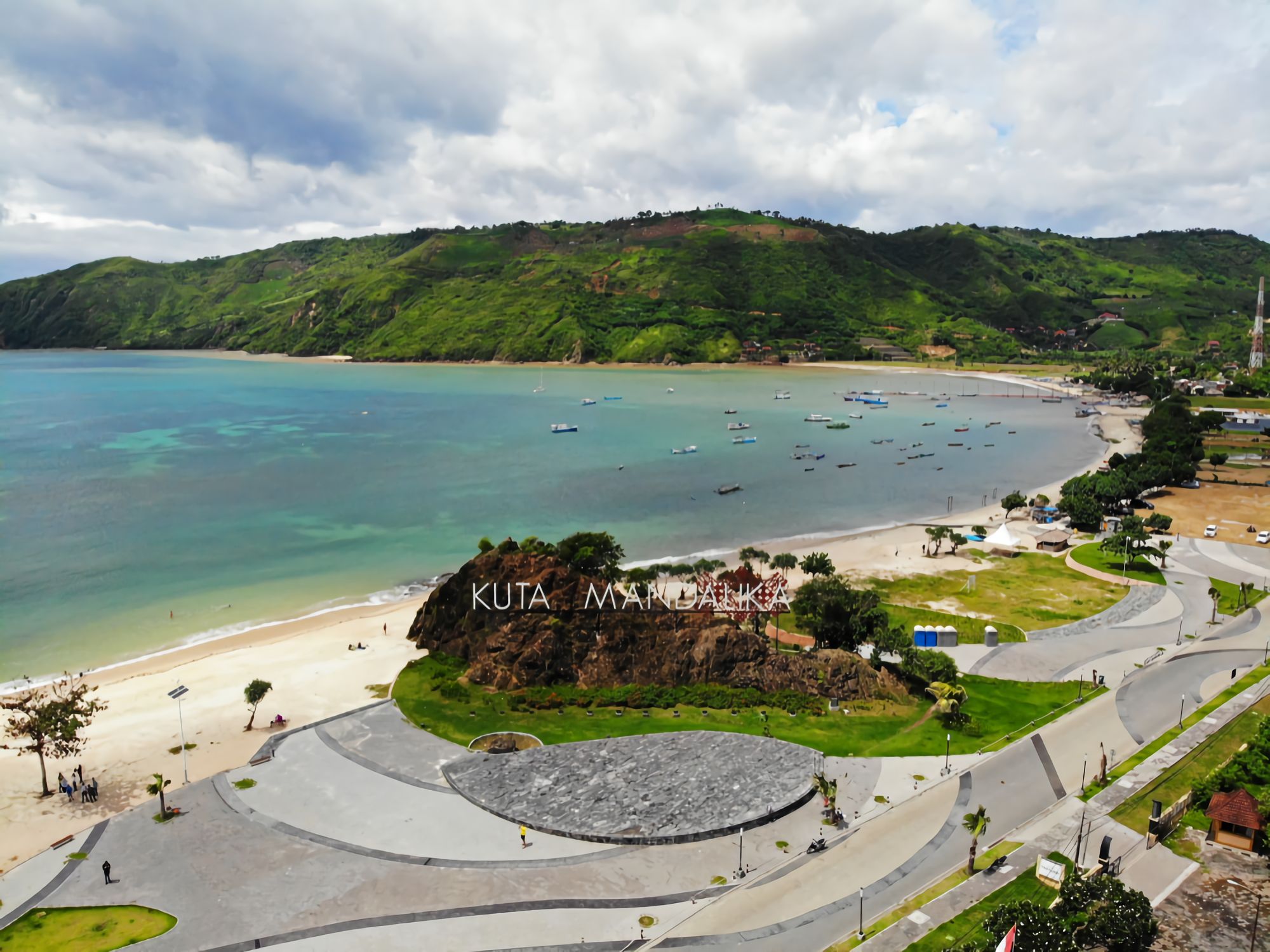 Pantai Kuta Mandalika