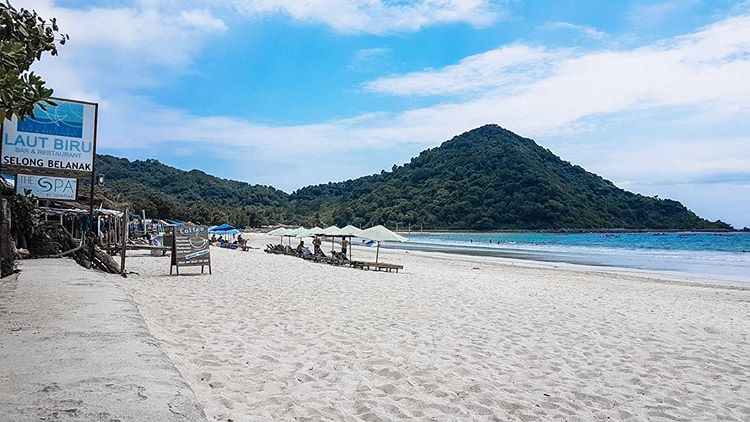 Pantai Selng Belanak